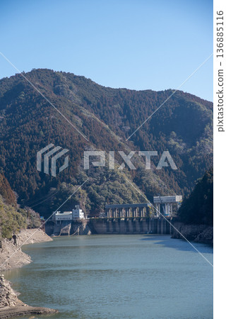 受旱的長安口大壩 受旱的長安口大壩 136885116