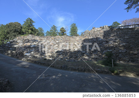 Tochigi Prefecture: Karasawayama Castle's enclosure and remains Tochigi Prefecture: Karasawayama Castle's enclosure and remains 136885853