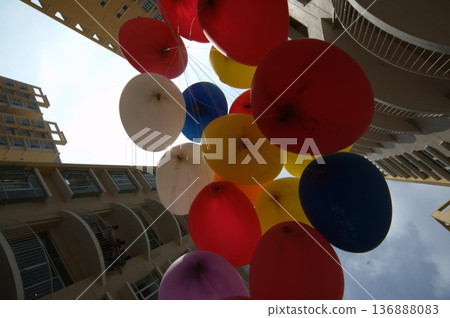 Multicolor Air Balloons 136888083
