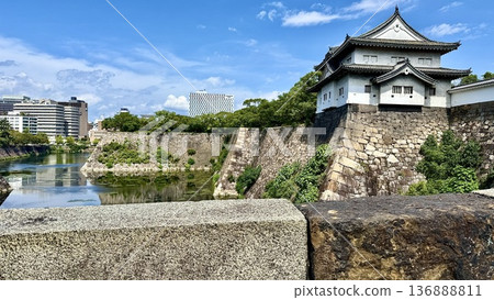 Stone walls and turrets of Osaka Castle in Osaka City, Osaka Prefecture Stone walls and turrets of Osaka Castle in Osaka City, Osaka Prefecture 136888811