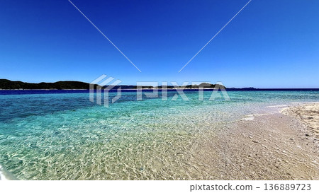 The coast of Agenashiki Island in the Kerama Islands, Okinawa Prefecture The coast of Agenashiki Island in the Kerama Islands, Okinawa Prefecture 136889723