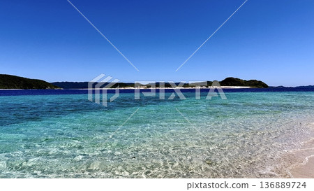 The coast of Agenashiki Island in the Kerama Islands, Okinawa Prefecture The coast of Agenashiki Island in the Kerama Islands, Okinawa Prefecture 136889724