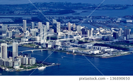 東京灣週邊海灣地區的鳥瞰圖 東京灣週邊海灣地區的鳥瞰圖 136890650
