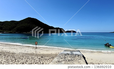 Aharen Beach on Tokashiki Island in the Kerama Islands, Okinawa Prefecture Aharen Beach on Tokashiki Island in the Kerama Islands, Okinawa Prefecture 136892010