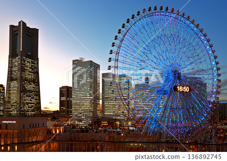 橫濱港未來夜景 136892745