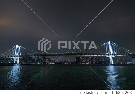 點燃的彩虹橋 136893208