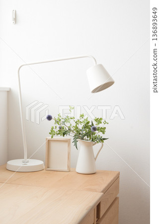 Room with ornamental plants 136893649