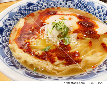 酸辣湯麵(Sanrattan面) 酸辣湯麵(Sanrattan面) 136894559