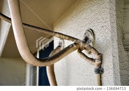 Air conditioner piping Air conditioner piping 136894713