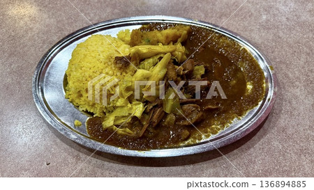 雞肉咖哩配雞翅 136894885