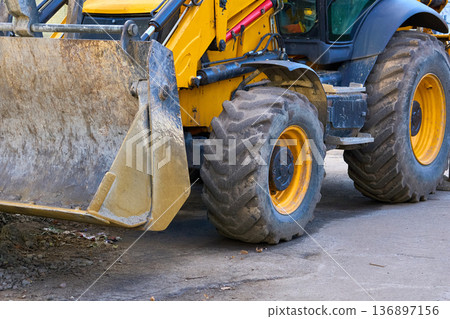 Ready to work.Load bucket of construction bulldozer Ready to work.Load bucket of construction bulldozer 136897156