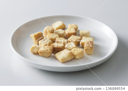 Croutons Croutons 136899554