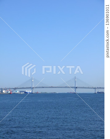 天空下的橫濱灣大橋 天空下的橫濱灣大橋 136901011