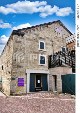 小樽市指定歷史建築第51號:原高橋倉庫 小樽市指定歷史建築第51號:原高橋倉庫 136901176