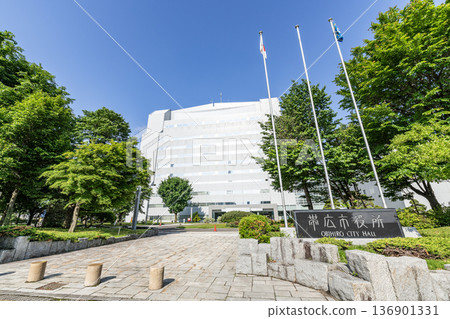 晴空下的北海道帶廣市政府大樓 136901331