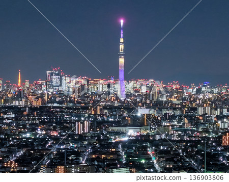 東京航拍:無人機從江戶川上空拍攝東京夜景 東京航拍:無人機從江戶川上空拍攝東京夜景 136903806