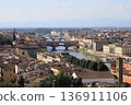 Ponte Vecchio over the Arno River and the historic city of Florence 136911106