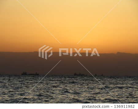 伊納格海灘擁有美麗的日落 伊納格海灘擁有美麗的日落 136911982