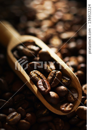 咖啡豆 136912224