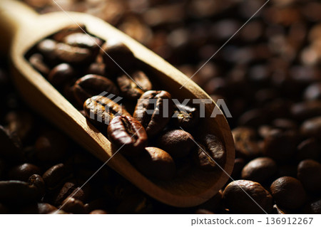 Coffee beans Coffee beans 136912267