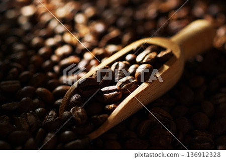 Coffee beans Coffee beans 136912328