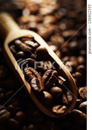 Coffee beans  136912335