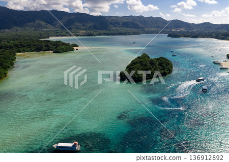 石垣島川平灣(無人機空拍) 石垣島川平灣(無人機空拍) 136912892