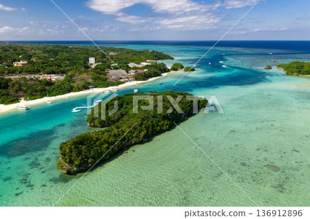 石垣島川平灣(無人機空拍) 石垣島川平灣(無人機空拍) 136912896