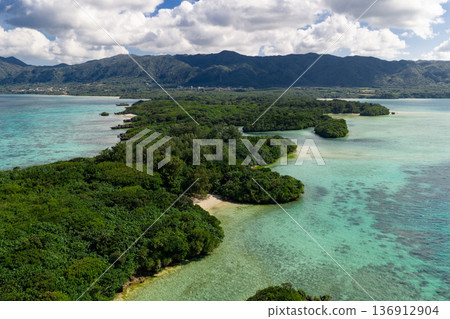 石垣島川平灣(無人機空拍) 石垣島川平灣(無人機空拍) 136912904