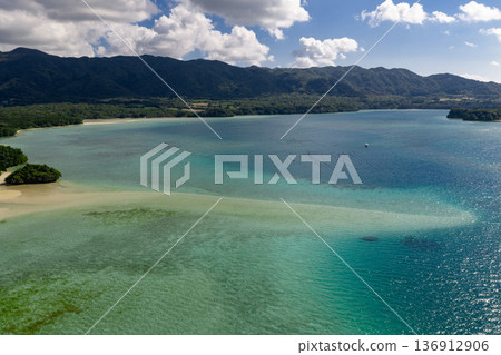 石垣島川平灣(無人機空拍) 石垣島川平灣(無人機空拍) 136912906