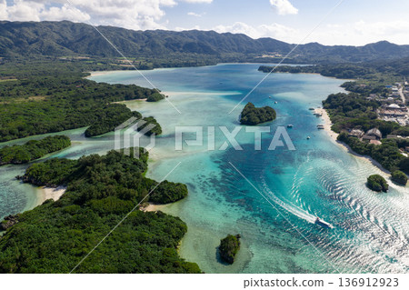 石垣島川平灣(無人機空拍) 石垣島川平灣(無人機空拍) 136912923