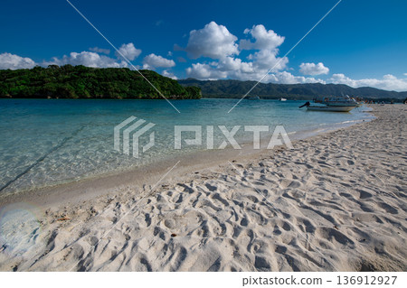 Ishigakijima Kawahira Bay Ishigakijima Kawahira Bay 136912927