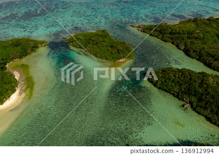 石垣島川平灣(無人機空拍) 石垣島川平灣(無人機空拍) 136912994