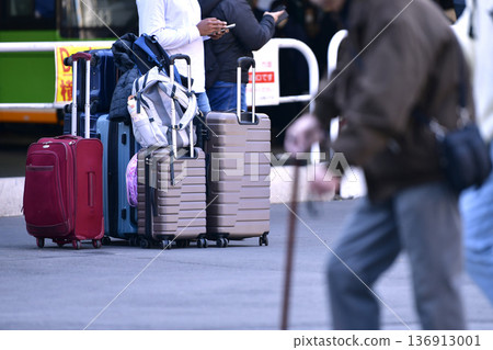 Tokyo cityscape in Japan Aging society and inbound...suitcases... What is the future of Japan...=Shibuya Tokyo cityscape in Japan Aging society and inbound...suitcases... What is the future of Japan...=Shibuya 136913001