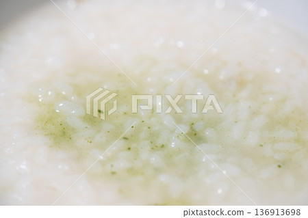 一張用茶粉調味的粥的圖片 一張用茶粉調味的粥的圖片 136913698