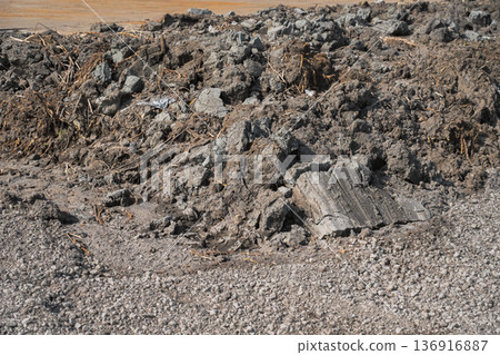 Sludge removed from waterways 136916887