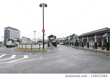 Tsuyama Station: North Exit Plaza/Station Rotary (Tsuyama City, Okayama Prefecture) 136917066