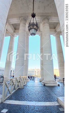 Scenery of the Vatican Square in Rome, Italy Scenery of the Vatican Square in Rome, Italy 136919365