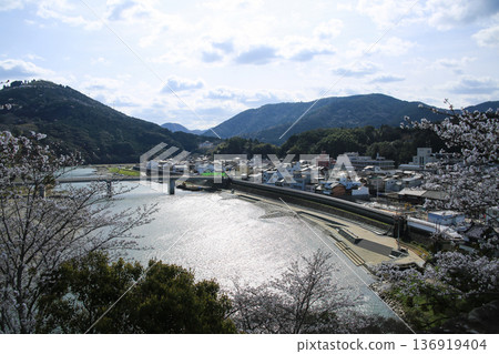 愛媛縣大津市 - 從大津城眺望大津市 愛媛縣大津市 - 從大津城眺望大津市 136919404
