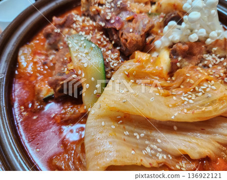 Braised Kimchi With Soft Pork Braised Kimchi With Soft Pork 136922121
