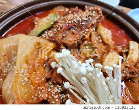 Braised Kimchi With Soft Pork 136922126