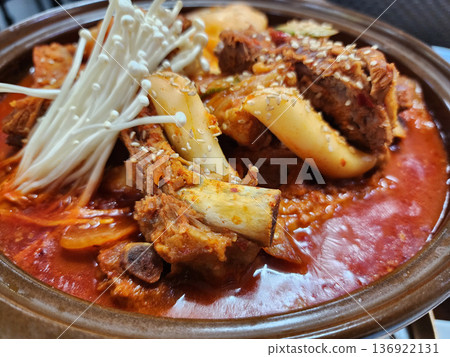 Braised Kimchi With Soft Pork Braised Kimchi With Soft Pork 136922131