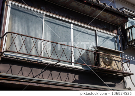 An old and very beautiful building in Ushimado, Okayama Prefecture, Japan An old and very beautiful building in Ushimado, Okayama Prefecture, Japan 136924525