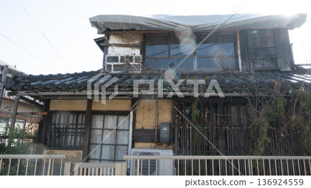 日本岡山縣牛戶町一棟古老而美麗的建築 日本岡山縣牛戶町一棟古老而美麗的建築 136924559
