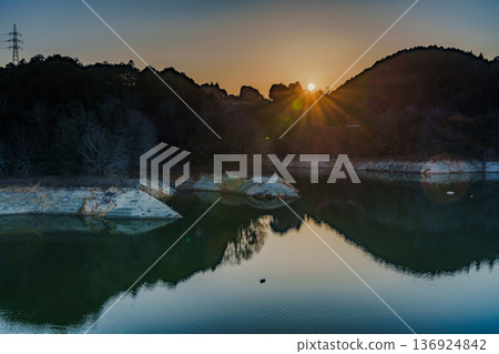 Early spring 2026 - Sunset over the mountains on the opposite bank of Nunome Dam, where water levels remain low (10) 136924842