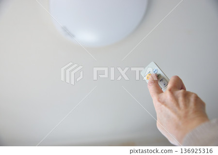 手動操作LED照明遙控器 手動操作LED照明遙控器 136925316
