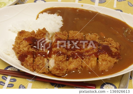 美味的咖哩炸豬排 136926613