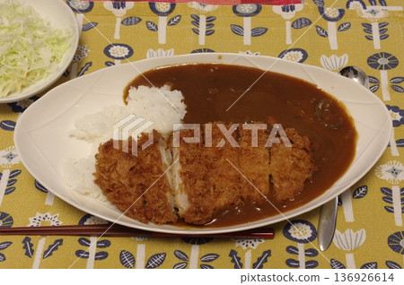 美味的咖哩炸豬排 136926614