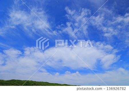 Pleasant blue sky Pleasant blue sky 136926782
