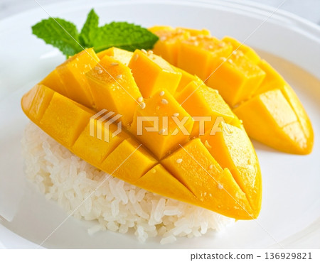 mango slice with sticky rice mango slice with sticky rice 136929821